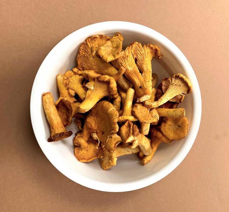 Chanterelles On Toast Recipe Cuisine Fiend